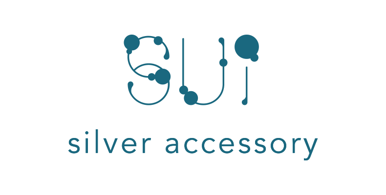 silver accessory sui