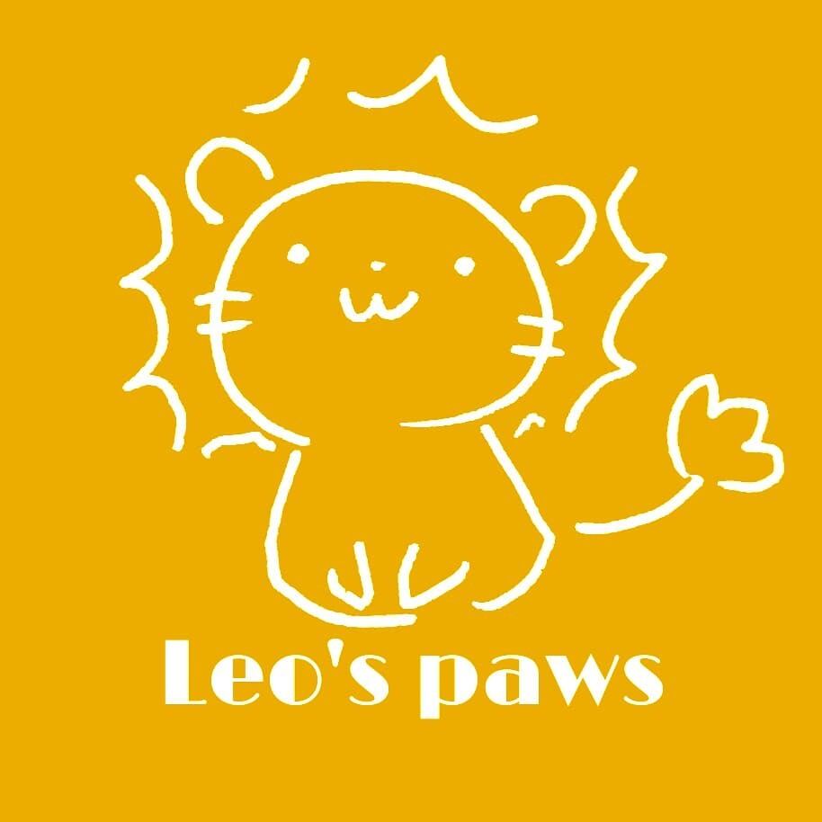 Leo's paws