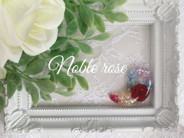 Noble rose