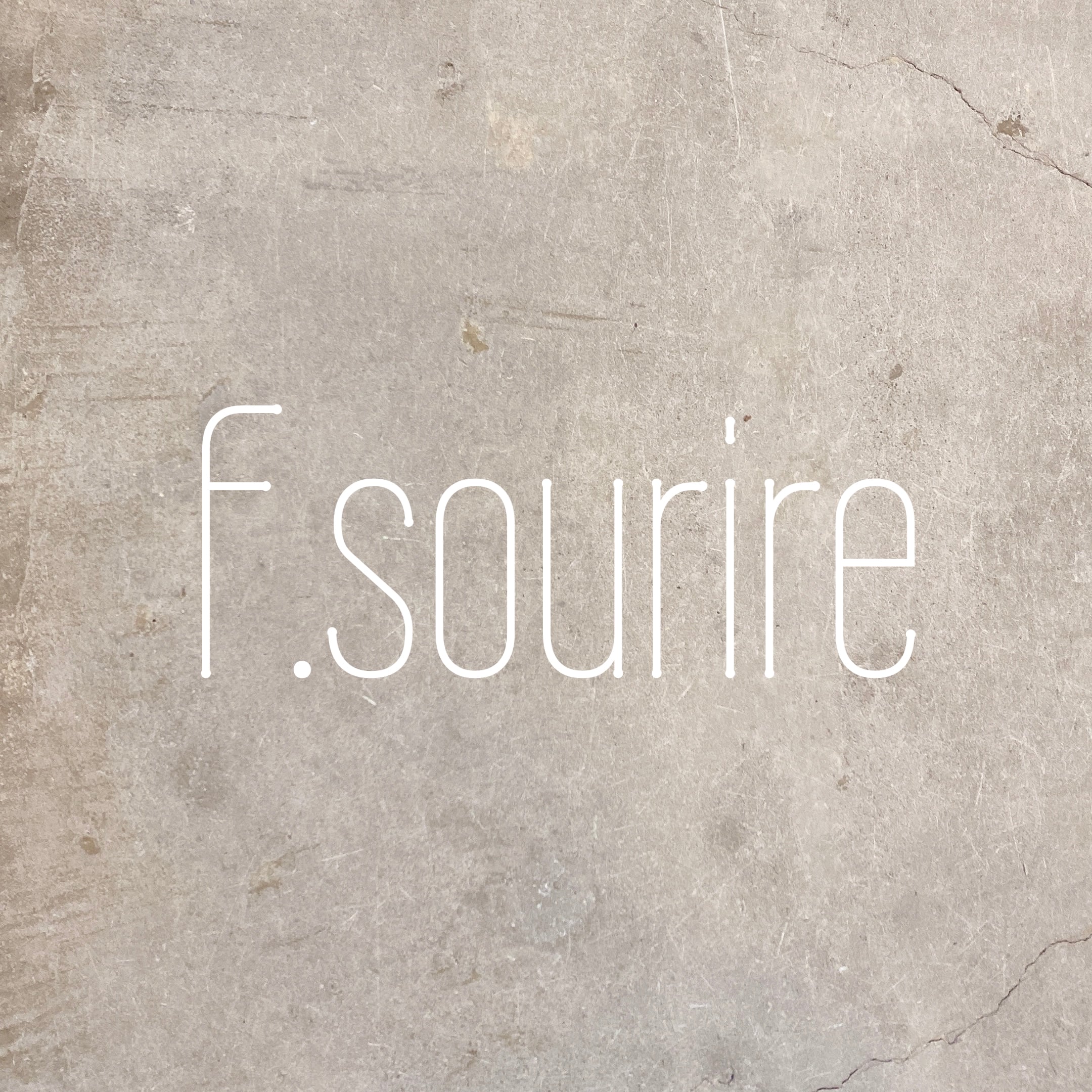 F.sourire