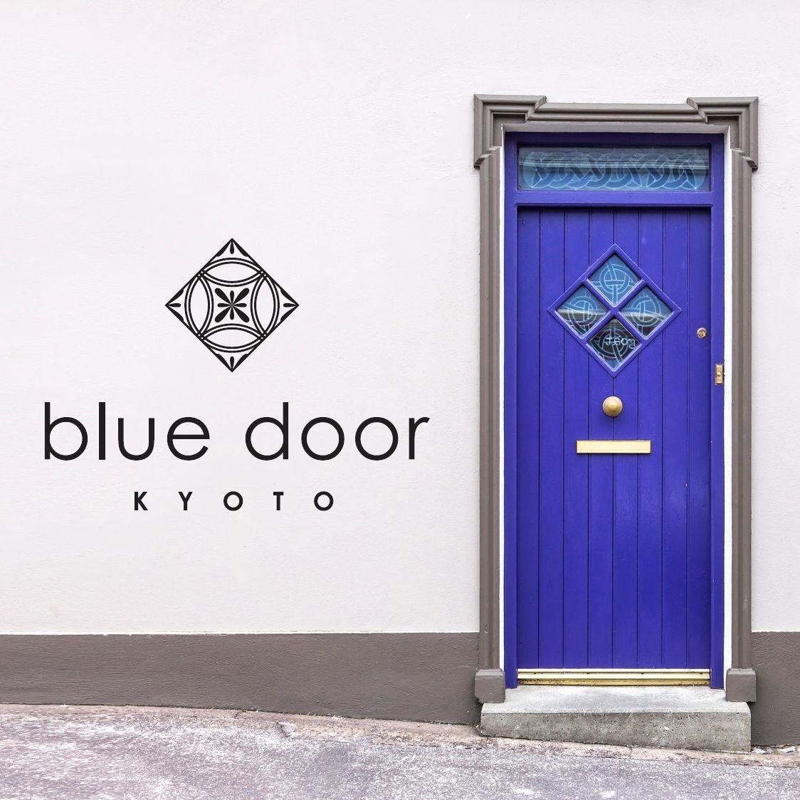 bluedoor