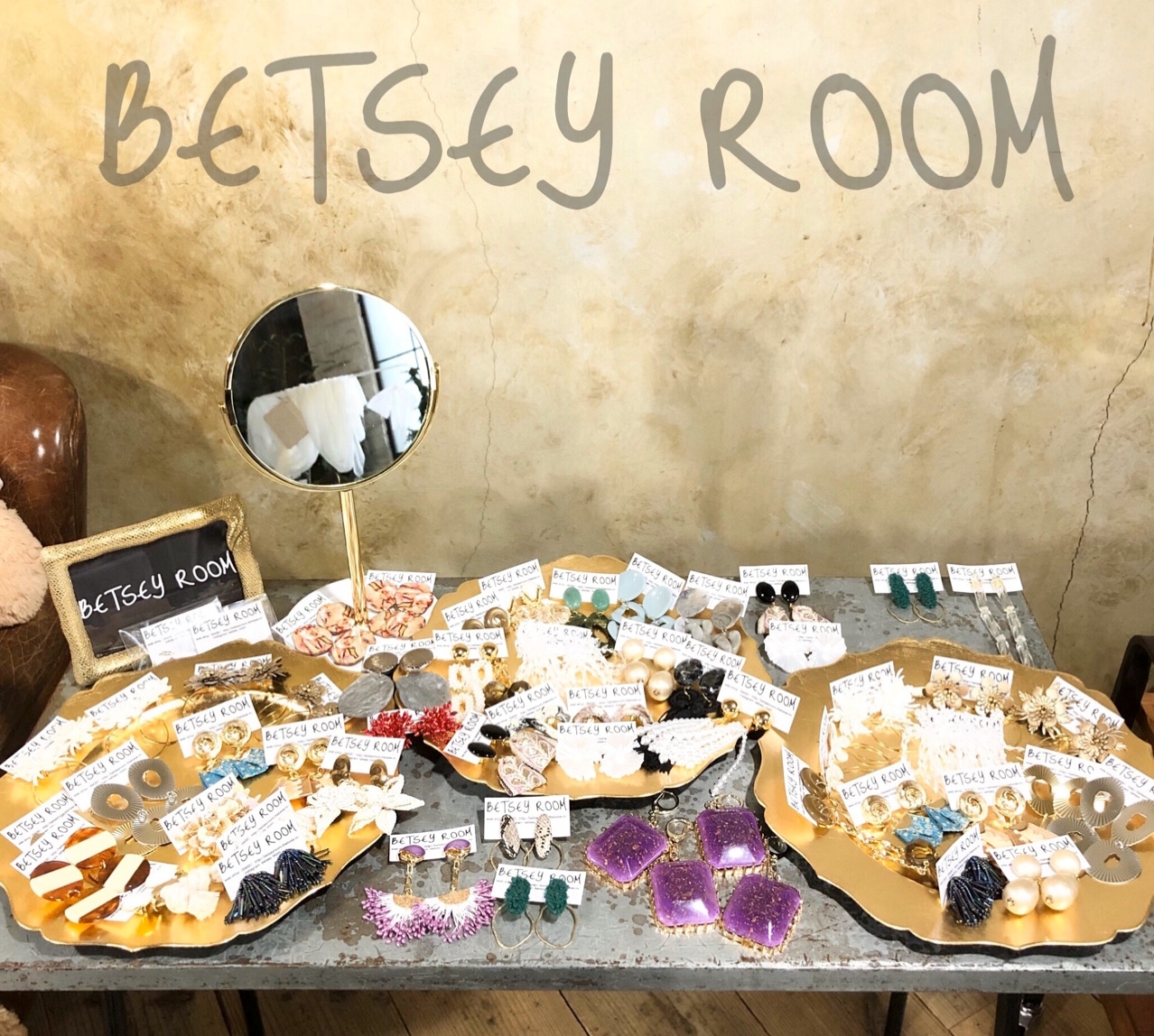 BETSEY ROOM
