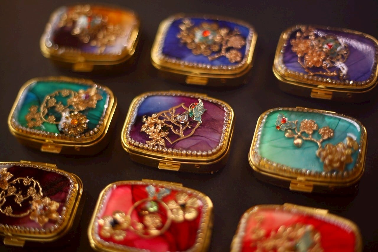 Atelier bismuth