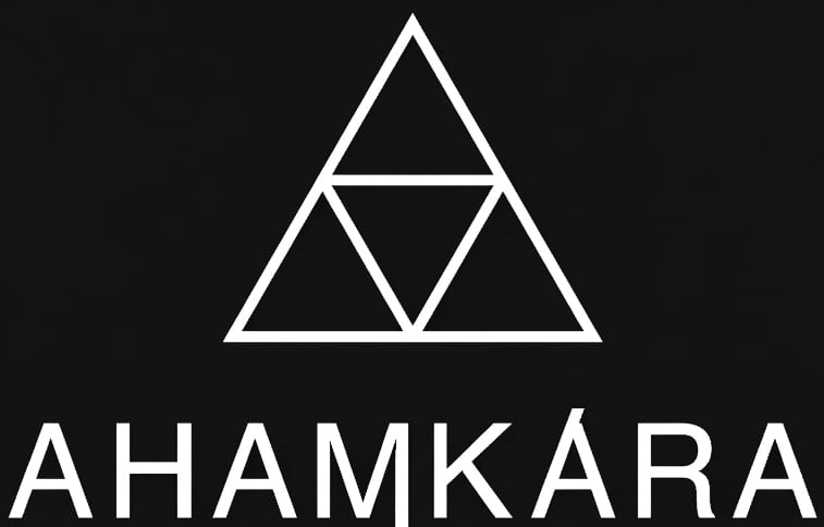 テックウェア専門店 AHAMKARA
