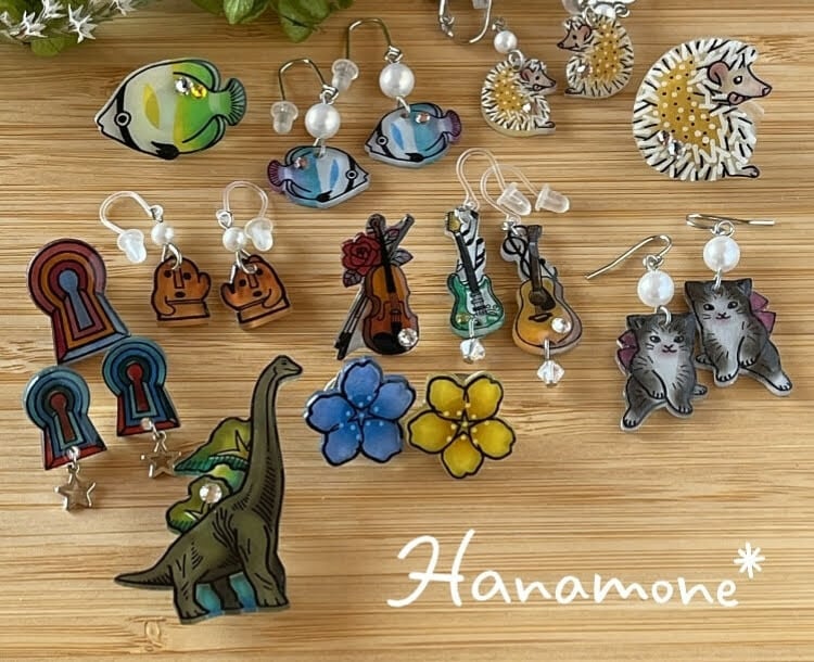 Hanamone*